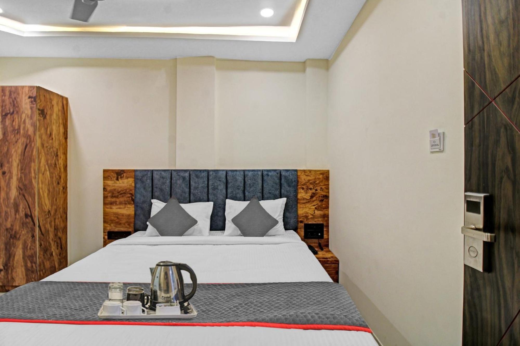 Townhouse Md Star Hotel Nagpur Eksteriør billede